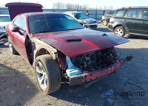 2019 Dodge Challenger Sxt z USA, uszkodzony, nr VIN 2C3CDZAG0KH723500